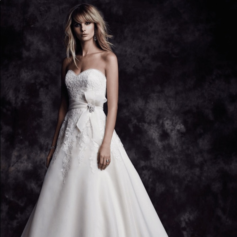 Paloma Blanca New Wedding Dress size 12